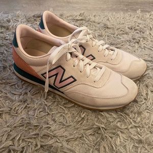 Women’s new balance shoes
